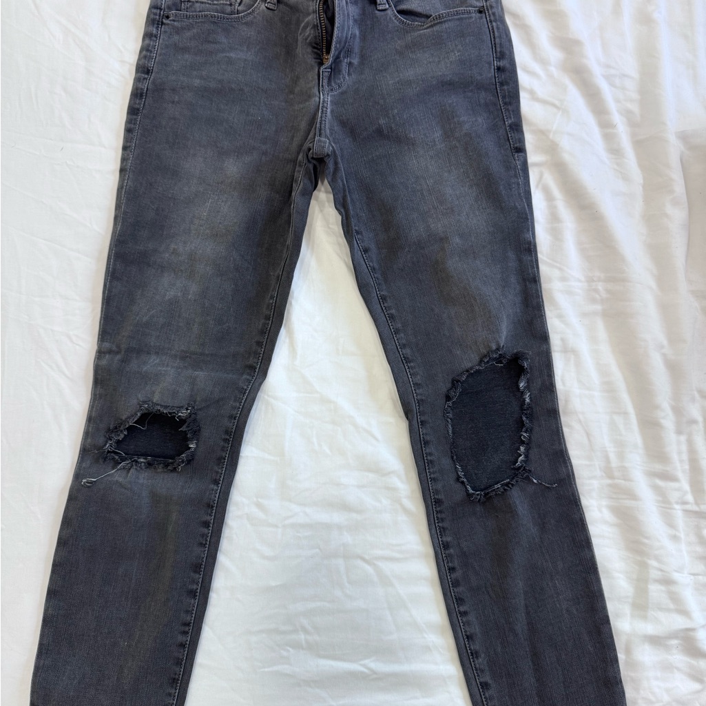 Frame Denim Charcoal Distressed Skinny Jeans
